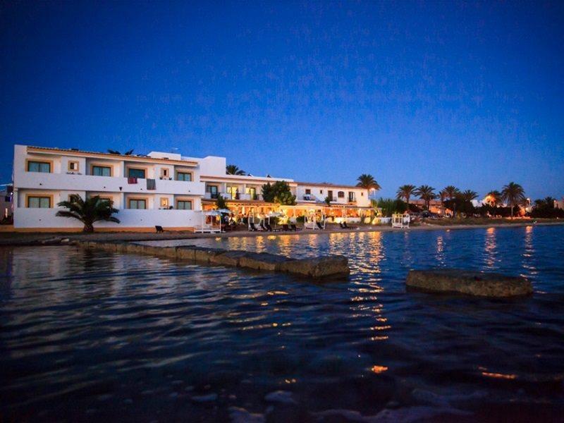 Hostal La Savina Ла-Савіна Екстер'єр фото