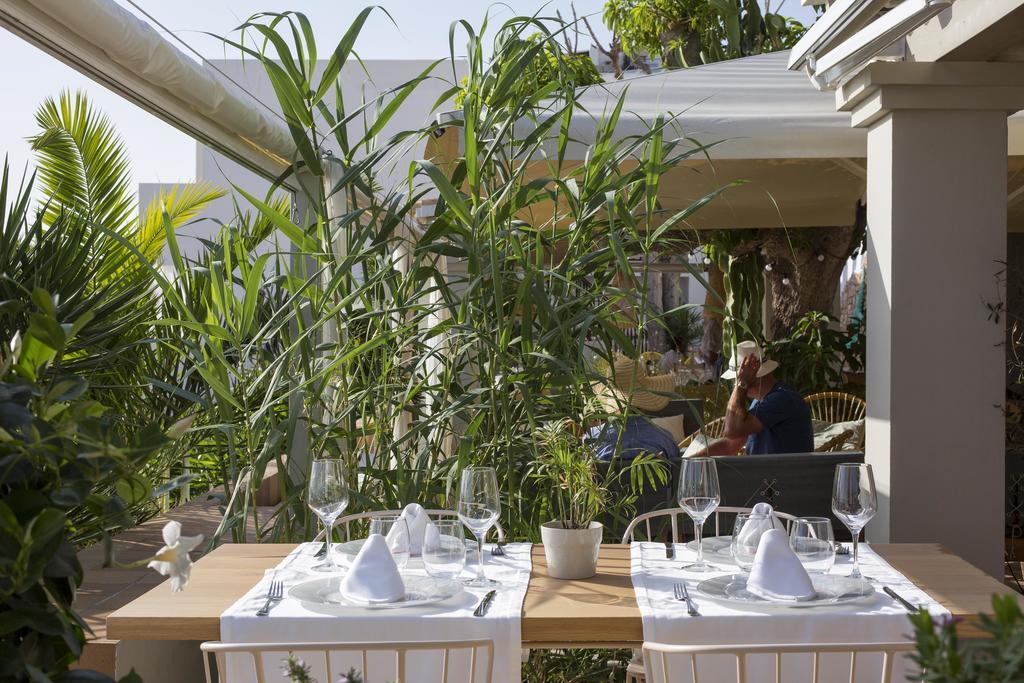 Hostal La Savina Ла-Савіна Екстер'єр фото